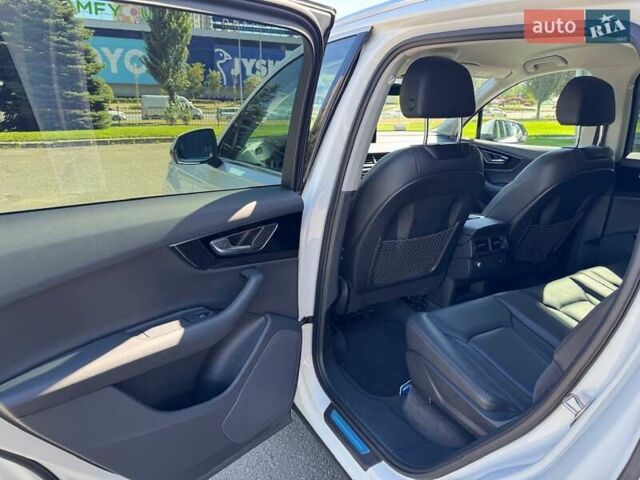 Белый Ауди Ку 7, объемом двигателя 3 л и пробегом 114 тыс. км за 41000 $, фото 55 на Automoto.ua