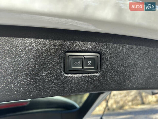 Білий Ауді Ку 7, об'ємом двигуна 3 л та пробігом 104 тис. км за 28500 $, фото 76 на Automoto.ua