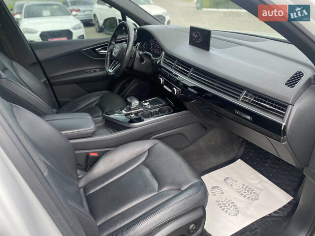 Белый Ауди Ку 7, объемом двигателя 3 л и пробегом 112 тыс. км за 35000 $, фото 27 на Automoto.ua