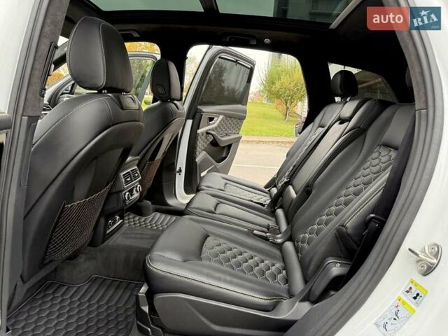 Белый Ауди Ку 7, объемом двигателя 3 л и пробегом 100 тыс. км за 38800 $, фото 57 на Automoto.ua