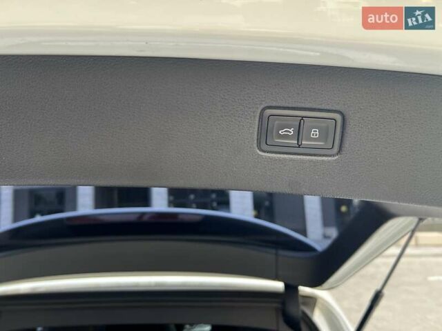 Белый Ауди Ку 7, объемом двигателя 2.97 л и пробегом 120 тыс. км за 46000 $, фото 10 на Automoto.ua