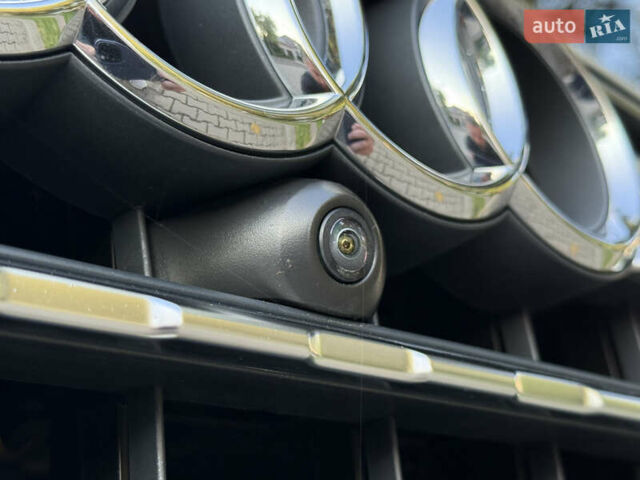 Білий Ауді Ку 7, об'ємом двигуна 3 л та пробігом 108 тис. км за 31900 $, фото 62 на Automoto.ua