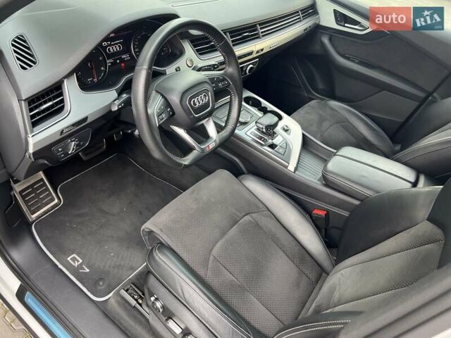 Белый Ауди Ку 7, объемом двигателя 2.97 л и пробегом 120 тыс. км за 46000 $, фото 16 на Automoto.ua