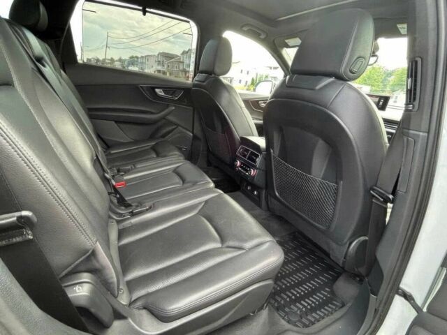 Ауди Ку 7 2018 в Полтаве на Automoto.ua Белый Ауди Ку 7, объемом двигателя 3 л и пробегом 50 тыс. км за 18000 $, фото 16 на Automoto.ua