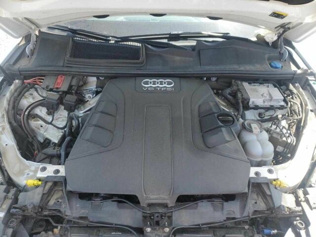 Білий Ауді Ку 7, об'ємом двигуна 3 л та пробігом 74 тис. км за 9100 $, фото 10 на Automoto.ua