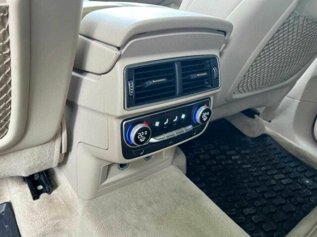 Белый Ауди Ку 7, объемом двигателя 2 л и пробегом 96 тыс. км за 21000 $, фото 8 на Automoto.ua