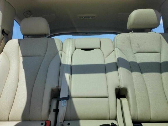 Білий Ауді Ку 7, об'ємом двигуна 3 л та пробігом 77 тис. км за 8900 $, фото 9 на Automoto.ua