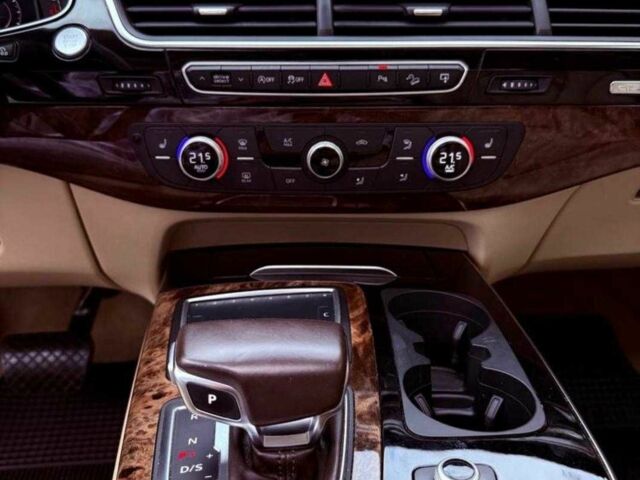 Білий Ауді Ку 7, об'ємом двигуна 3 л та пробігом 132 тис. км за 16800 $, фото 18 на Automoto.ua