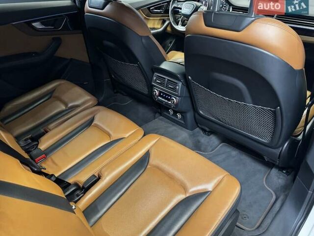 Ауді Ку 7 2018 у Києві на Automoto.ua Білий Ауді Ку 7, об'ємом двигуна 3 л та пробігом 132 тис. км за 57000 $, фото 29 на Automoto.ua