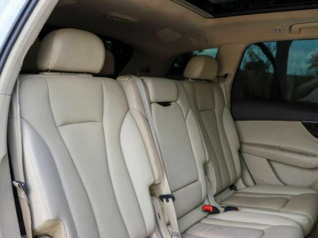 Ауді Ку 7 2018 у Тернополі на Automoto.ua Білий Ауді Ку 7, об'ємом двигуна 3 л та пробігом 34 тис. км за 14500 $, фото 17 на Automoto.ua