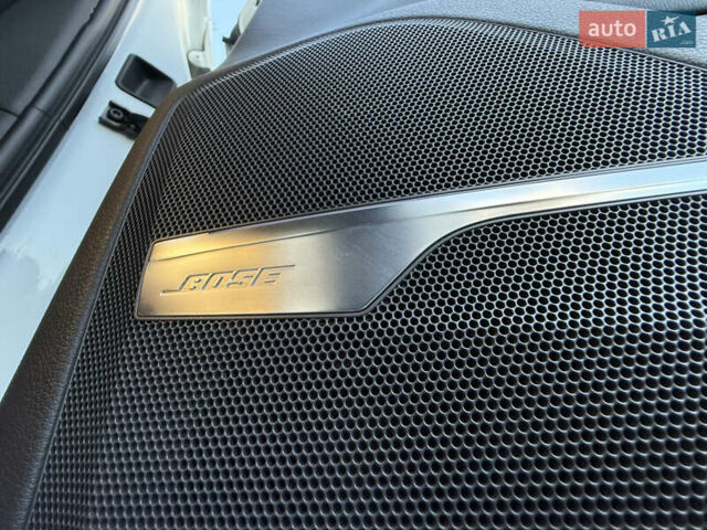 Белый Ауди Ку 7, объемом двигателя 3 л и пробегом 108 тыс. км за 31700 $, фото 100 на Automoto.ua