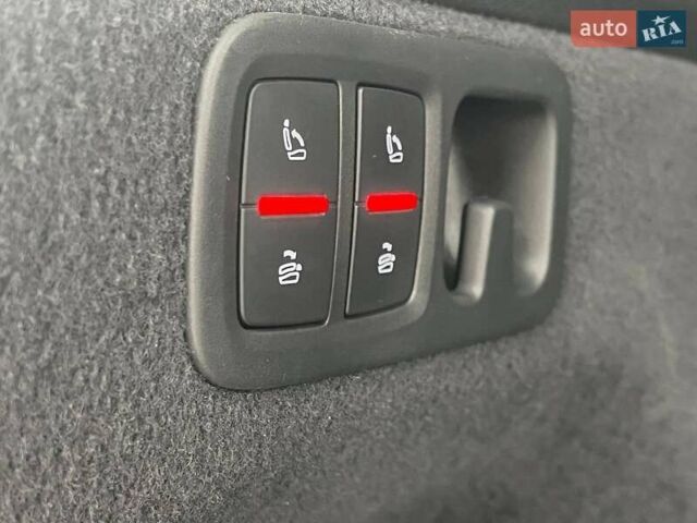 Белый Ауди Ку 7, объемом двигателя 3 л и пробегом 105 тыс. км за 31990 $, фото 23 на Automoto.ua