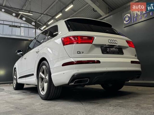 Ауді Ку 7 2018 у Києві на Automoto.ua Білий Ауді Ку 7, об'ємом двигуна 3 л та пробігом 132 тис. км за 57000 $, фото 9 на Automoto.ua