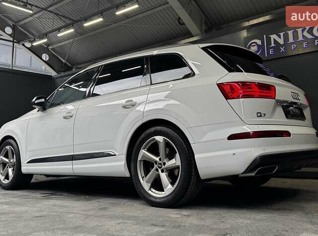 Ауді Ку 7 2018 у Києві на Automoto.ua Білий Ауді Ку 7, об'ємом двигуна 3 л та пробігом 132 тис. км за 57000 $, фото 10 на Automoto.ua