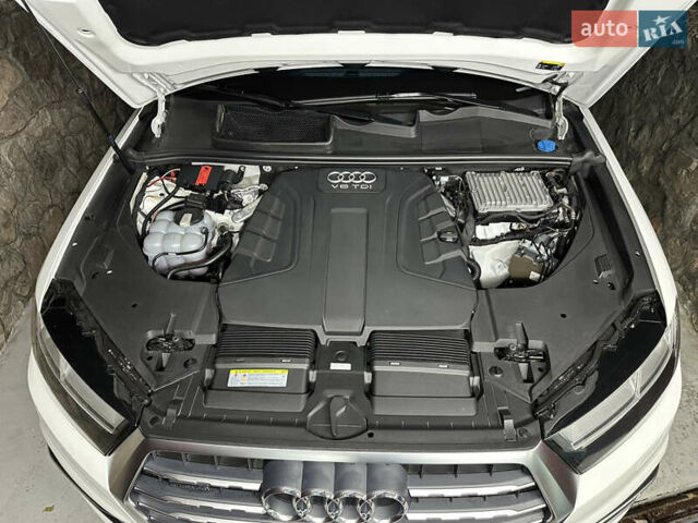Білий Ауді Ку 7, об'ємом двигуна 2.97 л та пробігом 121 тис. км за 53700 $, фото 25 на Automoto.ua