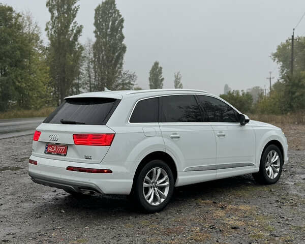 Белый Ауди Ку 7, объемом двигателя 3 л и пробегом 203 тыс. км за 22300 $, фото 1 на Automoto.ua