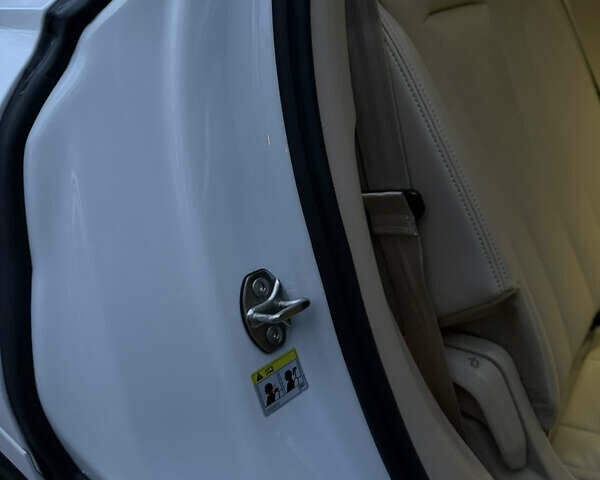 Білий Ауді Ку 7, об'ємом двигуна 1.98 л та пробігом 95 тис. км за 36000 $, фото 19 на Automoto.ua