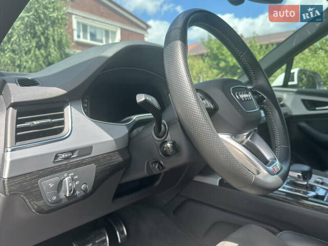 Білий Ауді Ку 7, об'ємом двигуна 2.97 л та пробігом 121 тис. км за 53700 $, фото 11 на Automoto.ua