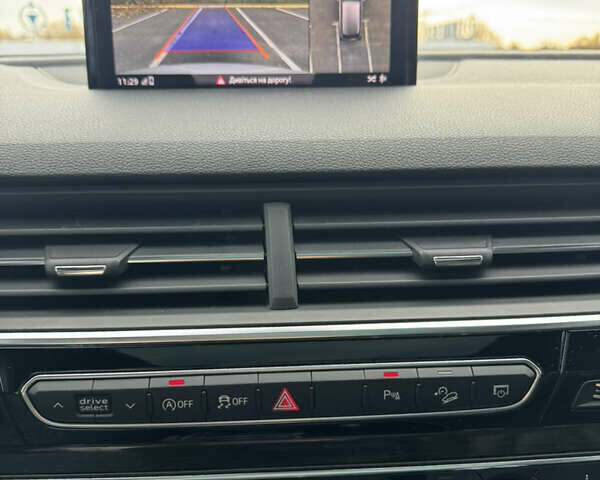 Белый Ауди Ку 7, объемом двигателя 3 л и пробегом 185 тыс. км за 33000 $, фото 20 на Automoto.ua