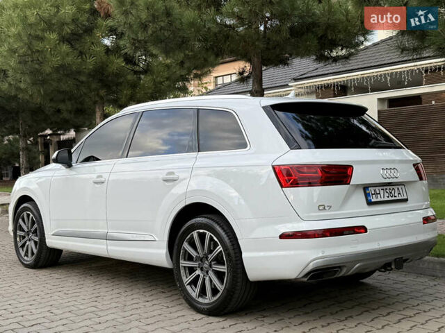 Білий Ауді Ку 7, об'ємом двигуна 3 л та пробігом 108 тис. км за 31900 $, фото 32 на Automoto.ua
