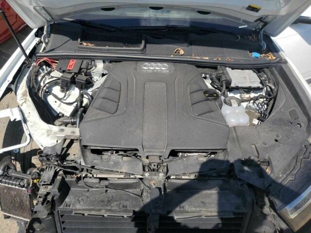 Білий Ауді Ку 7, об'ємом двигуна 3 л та пробігом 77 тис. км за 8900 $, фото 11 на Automoto.ua