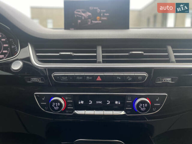 Белый Ауди Ку 7, объемом двигателя 3 л и пробегом 112 тыс. км за 35000 $, фото 21 на Automoto.ua