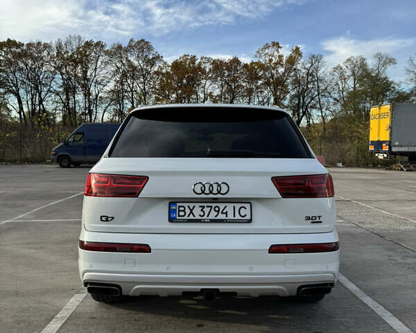 Белый Ауди Ку 7, объемом двигателя 3 л и пробегом 192 тыс. км за 28000 $, фото 5 на Automoto.ua