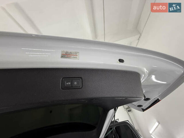 Белый Ауди Ку 7, объемом двигателя 2 л и пробегом 136 тыс. км за 25999 $, фото 58 на Automoto.ua