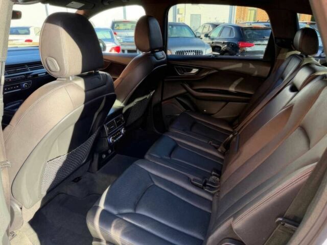 Білий Ауді Ку 7, об'ємом двигуна 3 л та пробігом 37 тис. км за 15900 $, фото 10 на Automoto.ua