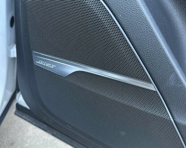 Белый Ауди Ку 7, объемом двигателя 3 л и пробегом 123 тыс. км за 37000 $, фото 14 на Automoto.ua