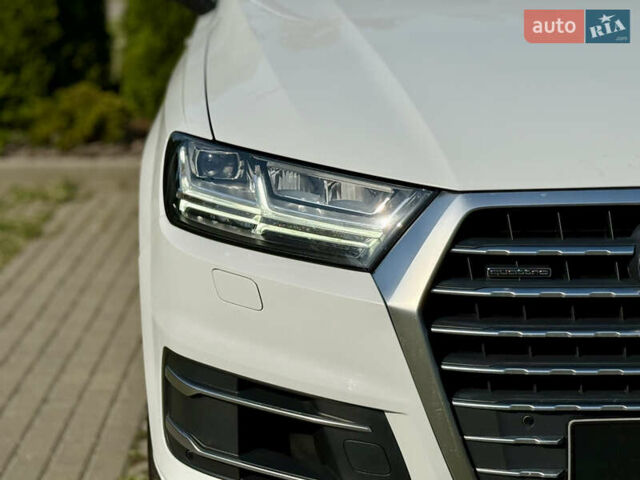 Білий Ауді Ку 7, об'ємом двигуна 3 л та пробігом 140 тис. км за 30999 $, фото 28 на Automoto.ua