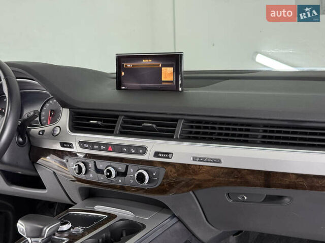 Белый Ауди Ку 7, объемом двигателя 2 л и пробегом 136 тыс. км за 25999 $, фото 64 на Automoto.ua