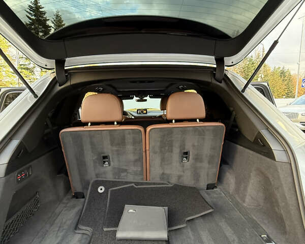 Ауді Ку 7 2018 у Трускавце на Automoto.ua Білий Ауді Ку 7, об'ємом двигуна 2 л та пробігом 136 тис. км за 29599 $, фото 52 на Automoto.ua