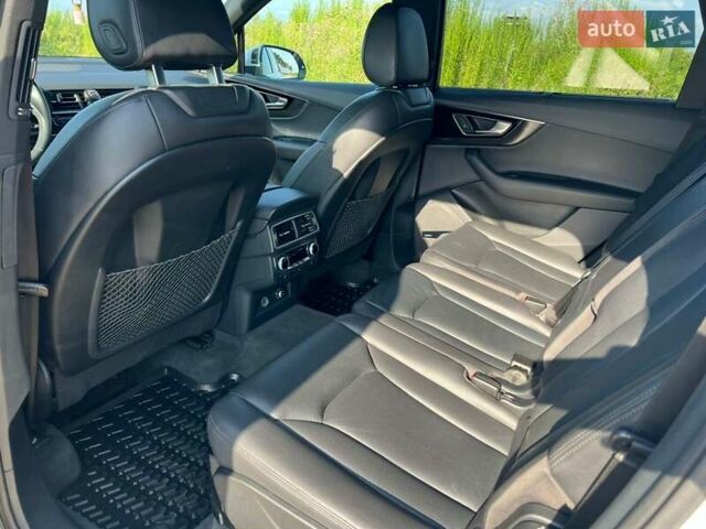 Ауді Ку 7 2018 у Києві на Automoto.ua Білий Ауді Ку 7, об'ємом двигуна 3 л та пробігом 118 тис. км за 32700 $, фото 23 на Automoto.ua