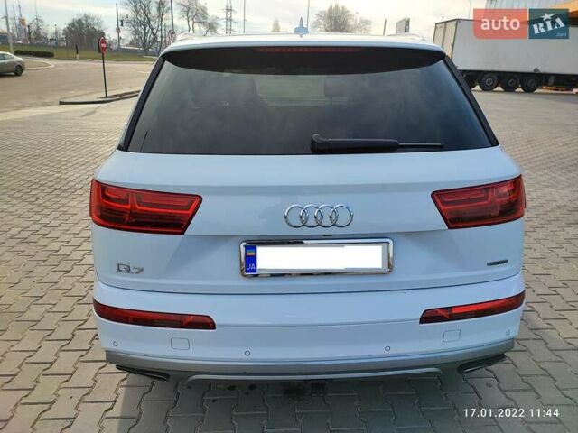 Белый Ауди Ку 7, объемом двигателя 2 л и пробегом 96 тыс. км за 44000 $, фото 16 на Automoto.ua