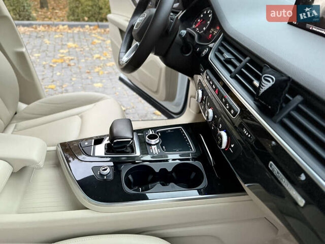 Ауді Ку 7 2018 у Кам'янське (Дніпродзержинськ) на Automoto.ua Білий Ауді Ку 7, об'ємом двигуна 3 л та пробігом 85 тис. км за 27500 $, фото 29 на Automoto.ua