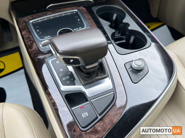 Белый Ауди Ку 7, объемом двигателя 3 л и пробегом 164 тыс. км за 35400 $, фото 19 на Automoto.ua