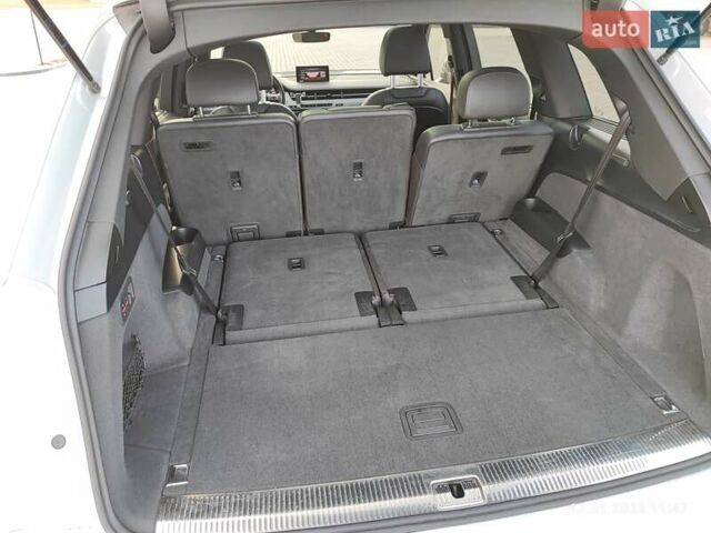 Белый Ауди Ку 7, объемом двигателя 2 л и пробегом 96 тыс. км за 44000 $, фото 22 на Automoto.ua