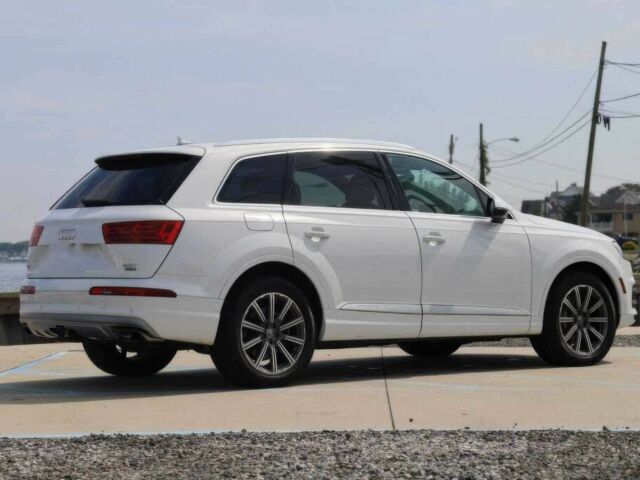 Ауди Ку 7 2018 в Полтаве на Automoto.ua Белый Ауди Ку 7, объемом двигателя 3 л и пробегом 50 тыс. км за 18000 $, фото 6 на Automoto.ua