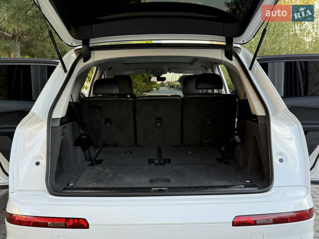 Белый Ауди Ку 7, объемом двигателя 3 л и пробегом 108 тыс. км за 29900 $, фото 69 на Automoto.ua