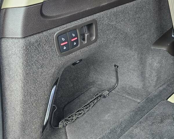 Белый Ауди Ку 7, объемом двигателя 3 л и пробегом 79 тыс. км за 42800 $, фото 3 на Automoto.ua