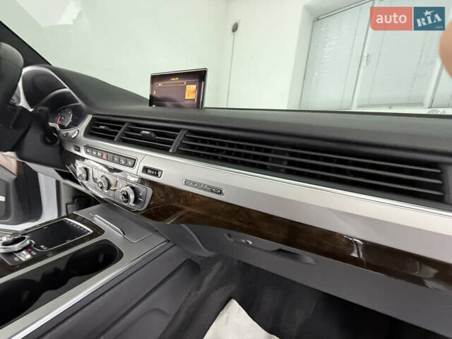 Белый Ауди Ку 7, объемом двигателя 2 л и пробегом 136 тыс. км за 25999 $, фото 76 на Automoto.ua