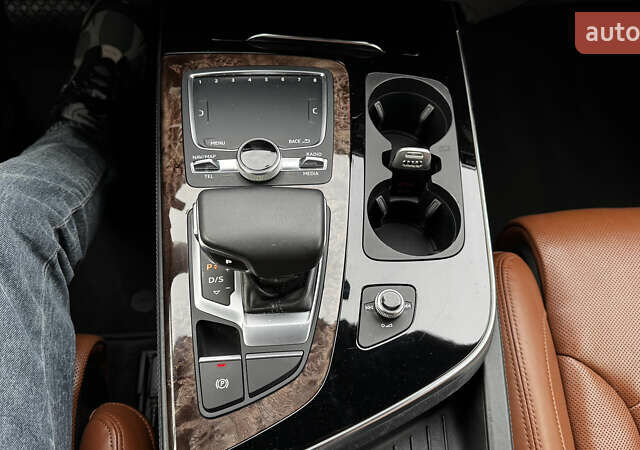 Ауди Ку 7 2018 в Тернополе на Automoto.ua Белый Ауди Ку 7, объемом двигателя 3 л и пробегом 151 тыс. км за 40900 $, фото 54 на Automoto.ua