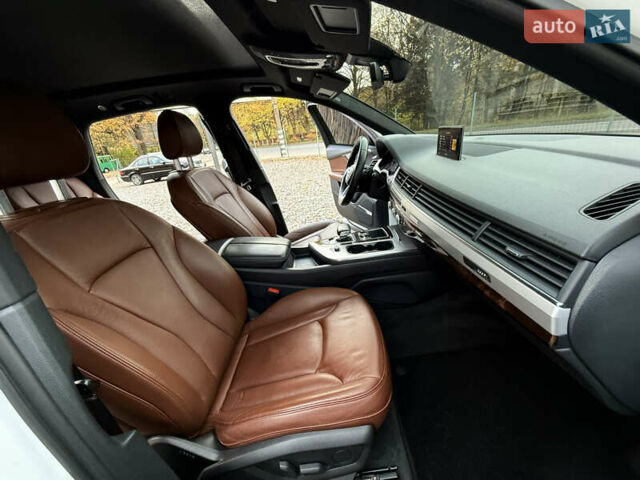 Ауді Ку 7 2018 у Трускавце на Automoto.ua Білий Ауді Ку 7, об'ємом двигуна 2 л та пробігом 136 тис. км за 29599 $, фото 27 на Automoto.ua