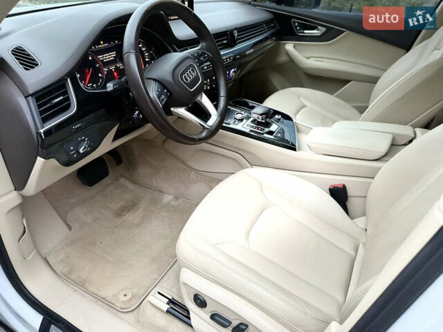 Ауді Ку 7 2018 у Кам'янське (Дніпродзержинськ) на Automoto.ua Білий Ауді Ку 7, об'ємом двигуна 3 л та пробігом 85 тис. км за 27500 $, фото 16 на Automoto.ua
