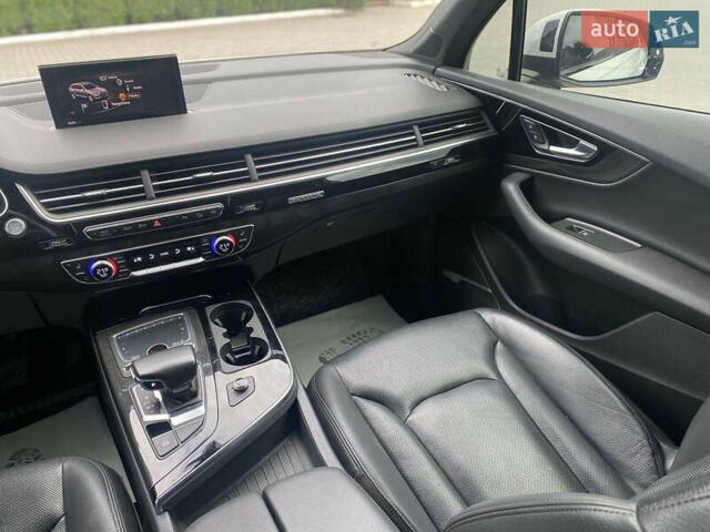 Белый Ауди Ку 7, объемом двигателя 3 л и пробегом 112 тыс. км за 35000 $, фото 23 на Automoto.ua