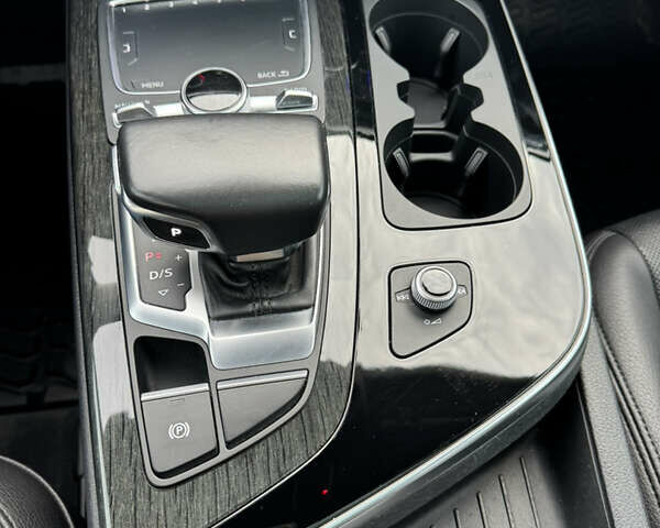 Белый Ауди Ку 7, объемом двигателя 3 л и пробегом 185 тыс. км за 33000 $, фото 22 на Automoto.ua