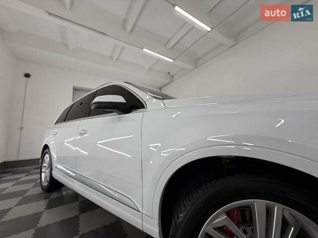 Белый Ауди Ку 7, объемом двигателя 2 л и пробегом 136 тыс. км за 25999 $, фото 92 на Automoto.ua