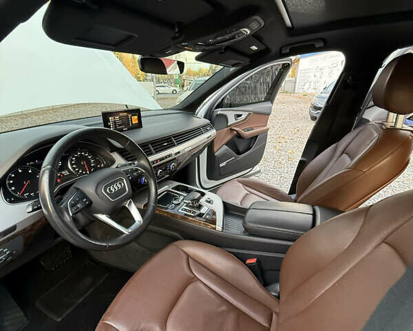 Ауді Ку 7 2018 у Трускавце на Automoto.ua Білий Ауді Ку 7, об'ємом двигуна 2 л та пробігом 136 тис. км за 29599 $, фото 48 на Automoto.ua