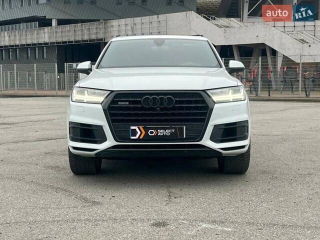 Белый Ауди Ку 7, объемом двигателя 3 л и пробегом 105 тыс. км за 31990 $, фото 5 на Automoto.ua